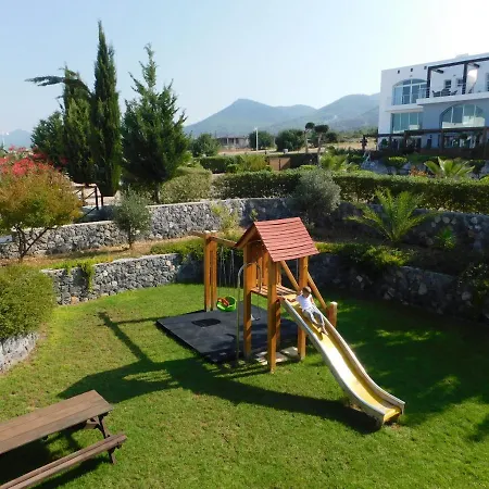 Apartment B7 - Ground Floor Apt 2, Sunflower Garden Apartment, Crystal Bay Marina *