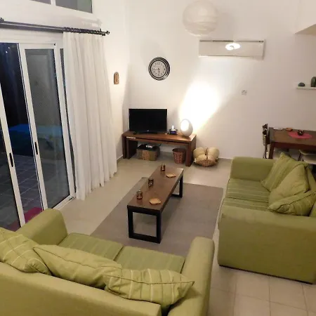 Apartment B7 - Ground Floor Apt 2, Sunflower Garden Apartment, Crystal Bay Marina *